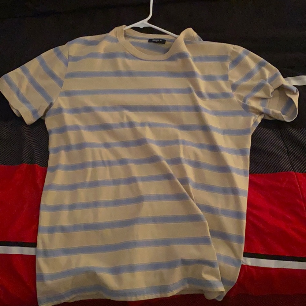 Forever 21 striped tee shirt beige and blue